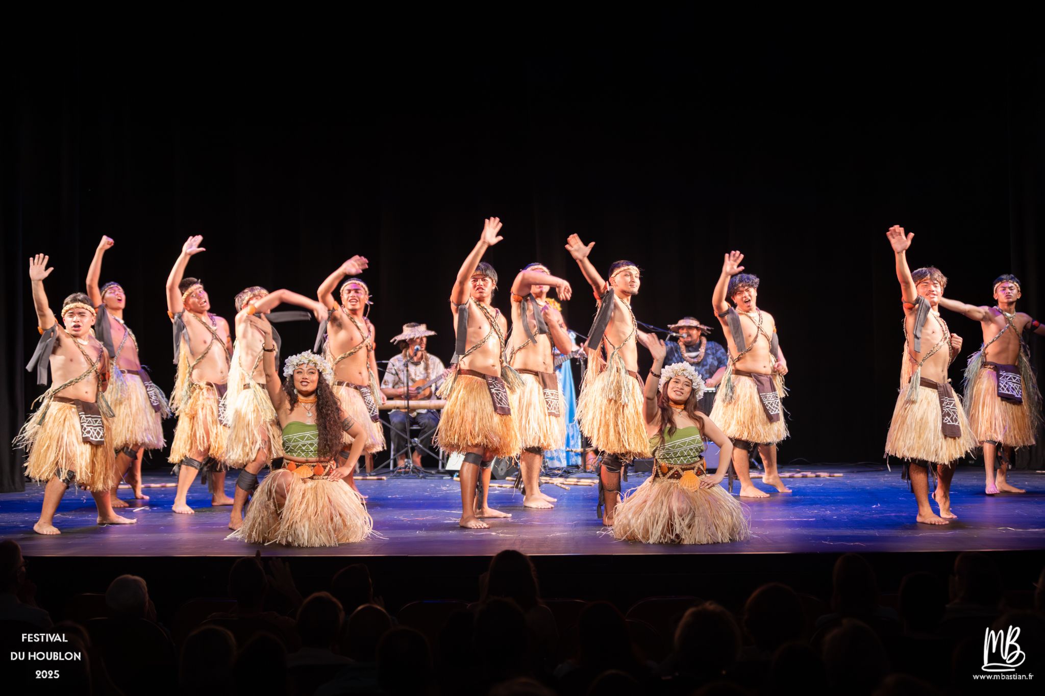 20250820 D'UN MONDE A L'AUTRE (ILE DE GUAM) MB 104